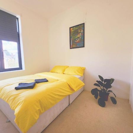 Urban Escape Ealing Hotel London Eksteriør billede